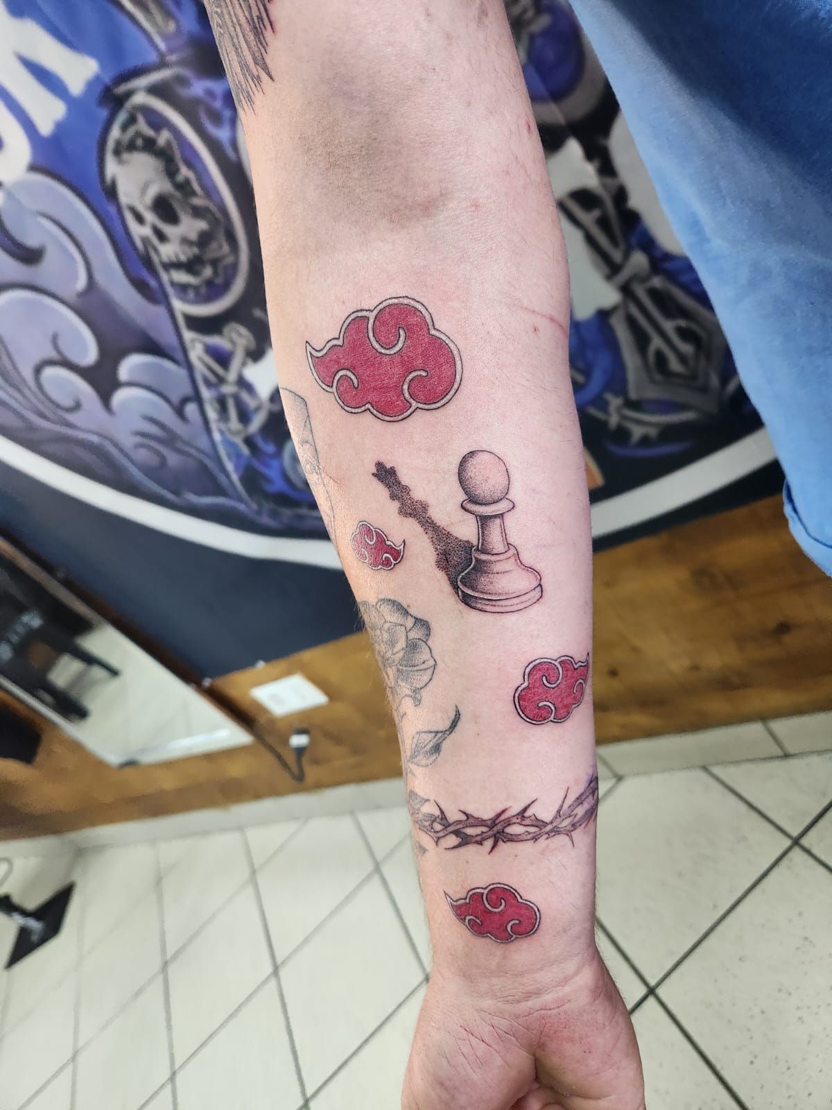 Tatouage pointillisme dot work réalisation nº57 — Black Chick Tattoo, studio de Tours-en-Savoie